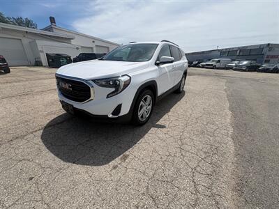 2020 GMC Terrain SLE - Photo 2 - Newark, IL 60541