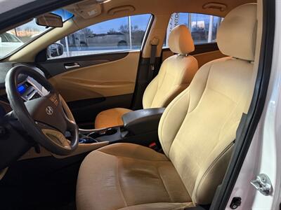 2011 Hyundai SONATA GLS - Photo 9 - Newark, IL 60541