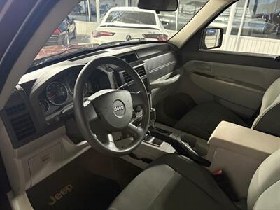 2008 Jeep Liberty Sport - Photo 5 - Newark, IL 60541
