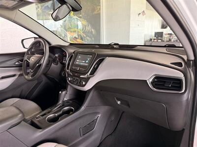 2018 Chevrolet Equinox LS   - Photo 8 - Newark, IL 60541