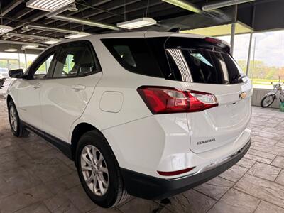2018 Chevrolet Equinox LS   - Photo 5 - Newark, IL 60541