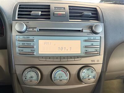 2007 Toyota Camry LE   - Photo 11 - Newark, IL 60541