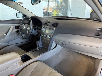 2007 Toyota Camry LE   - Photo 7 - Newark, IL 60541