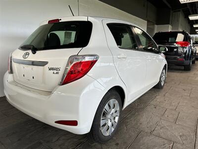 2013 Toyota Yaris 5-Door LE   - Photo 6 - Newark, IL 60541