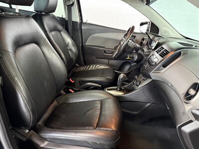 2012 Chevrolet Sonic LTZ   - Photo 8 - Newark, IL 60541