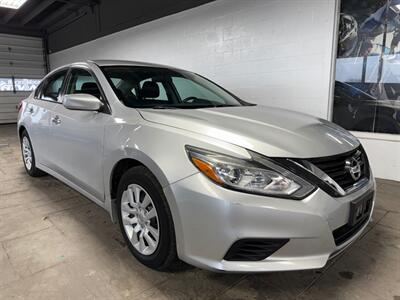 2017 Nissan Altima 2.5 S - Photo 1 - Newark, IL 60541