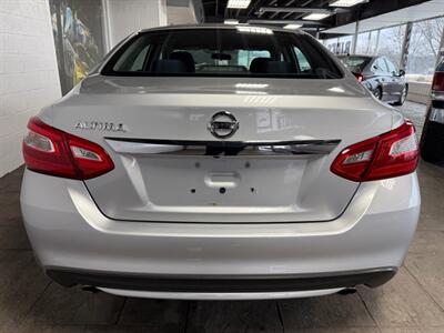 2017 Nissan Altima 2.5 S - Photo 5 - Newark, IL 60541