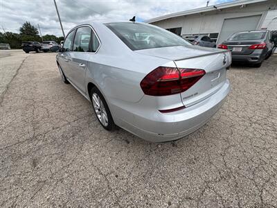 2017 Volkswagen Passat 1.8T SEL Premium - Photo 2 - Newark, IL 60541