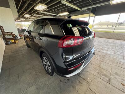 2017 Kia Niro FE   - Photo 3 - Newark, IL 60541