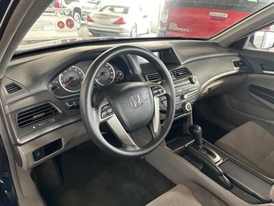 2009 Honda Accord LX-P   - Photo 8 - Newark, IL 60541