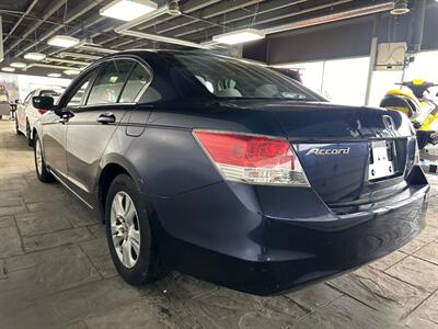 2009 Honda Accord LX-P   - Photo 6 - Newark, IL 60541