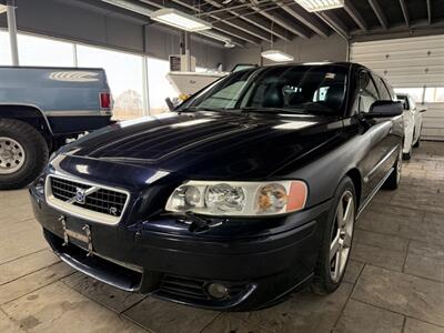 2006 Volvo V70 R - Photo 2 - Newark, IL 60541