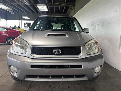 2005 Toyota RAV4   - Photo 2 - Newark, IL 60541