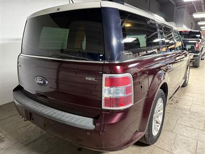 2011 Ford Flex SEL   - Photo 4 - Newark, IL 60541