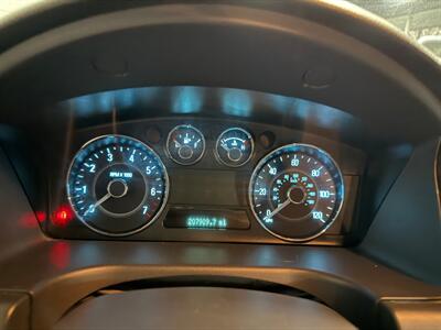 2011 Ford Flex SEL   - Photo 11 - Newark, IL 60541