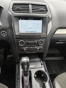 2018 Ford Explorer XLT - Photo 7 - Newark, IL 60541