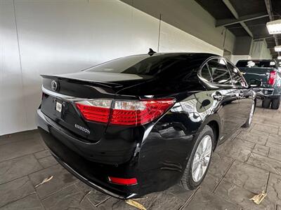 2013 Lexus ES 300h   - Photo 5 - Newark, IL 60541