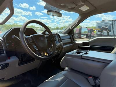 2018 Ford F-550 Super Duty SUPER DUTY - Photo 11 - Newark, IL 60541