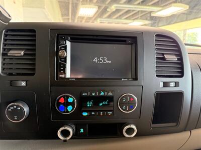 2010 Chevrolet Silverado 1500 LT - Photo 9 - Newark, IL 60541