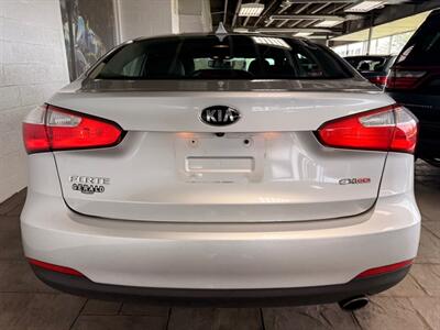 2016 Kia Forte SX   - Photo 6 - Newark, IL 60541