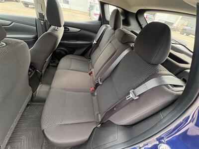 2018 Nissan Rogue Sport S - Photo 7 - Newark, IL 60541
