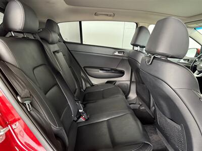 2020 Kia Sportage EX   - Photo 11 - Newark, IL 60541