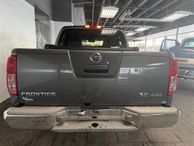 2009 Nissan Frontier SE V6 - Photo 6 - Newark, IL 60541