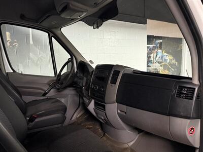 2012 Mercedes-Benz Sprinter 3500   - Photo 8 - Newark, IL 60541