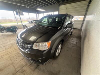 2011 Dodge Grand Caravan Crew   - Photo 5 - Newark, IL 60541