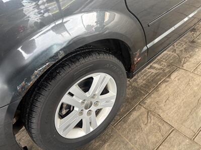 2011 Dodge Grand Caravan Crew   - Photo 3 - Newark, IL 60541