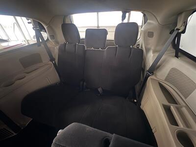 2011 Dodge Grand Caravan Crew   - Photo 9 - Newark, IL 60541