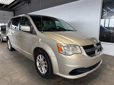 2013 Dodge Grand Caravan SXT - Photo 1 - Newark, IL 60541