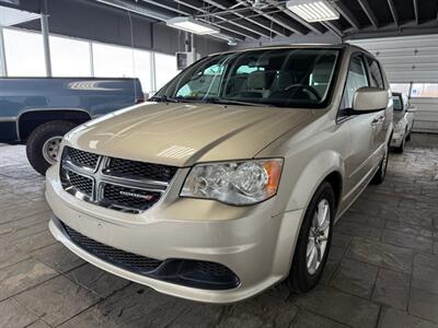 2013 Dodge Grand Caravan SXT - Photo 3 - Newark, IL 60541