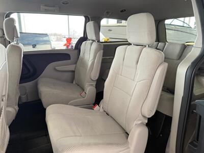 2013 Dodge Grand Caravan SXT - Photo 9 - Newark, IL 60541