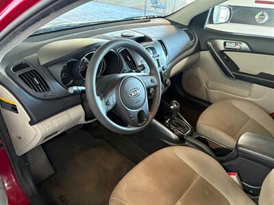 2013 Kia Forte EX - Photo 5 - Newark, IL 60541