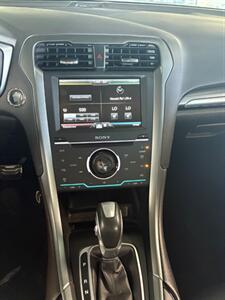 2015 Ford Fusion Energi Titanium   - Photo 8 - Newark, IL 60541