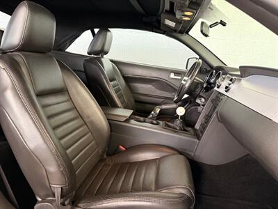 2005 Ford Mustang GT Deluxe - Photo 7 - Newark, IL 60541