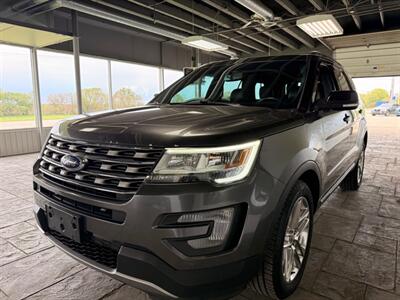 2016 Ford Explorer XLT - Photo 2 - Newark, IL 60541