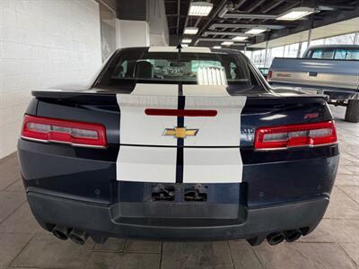2015 Chevrolet Camaro LT   - Photo 4 - Newark, IL 60541