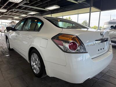 2010 Nissan Altima 2.5   - Photo 3 - Newark, IL 60541