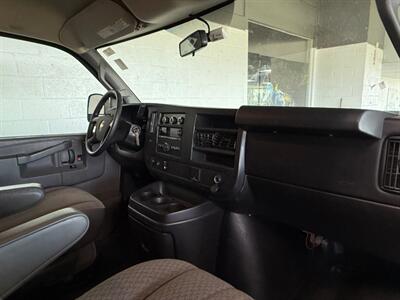 2016 Chevrolet Express 2500   - Photo 6 - Newark, IL 60541