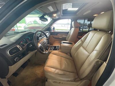 2007 GMC Yukon Denali   - Photo 6 - Newark, IL 60541