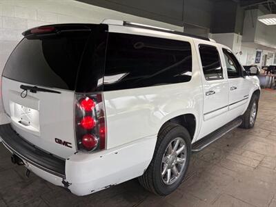 2007 GMC Yukon Denali   - Photo 2 - Newark, IL 60541