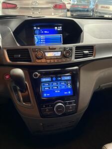 2015 Honda Odyssey EX-L w/DVD   - Photo 10 - Newark, IL 60541