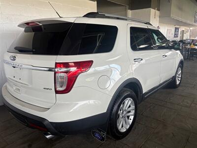 2012 Ford Explorer XLT   - Photo 2 - Newark, IL 60541