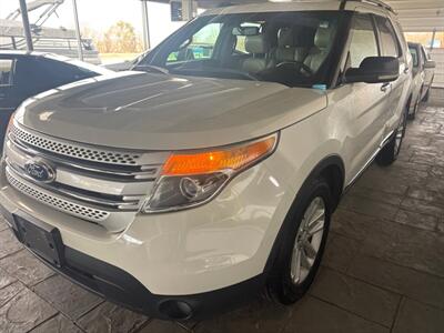 2012 Ford Explorer XLT   - Photo 3 - Newark, IL 60541