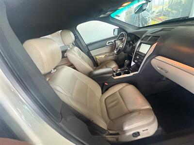 2012 Ford Explorer XLT   - Photo 6 - Newark, IL 60541