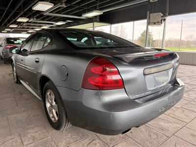 2005 Pontiac Grand Prix GT - Photo 4 - Newark, IL 60541