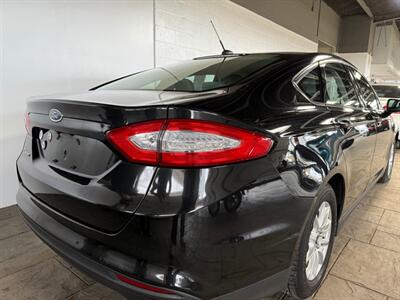 2015 Ford Fusion S   - Photo 6 - Newark, IL 60541