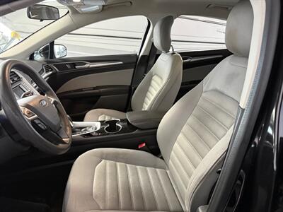 2015 Ford Fusion S   - Photo 8 - Newark, IL 60541